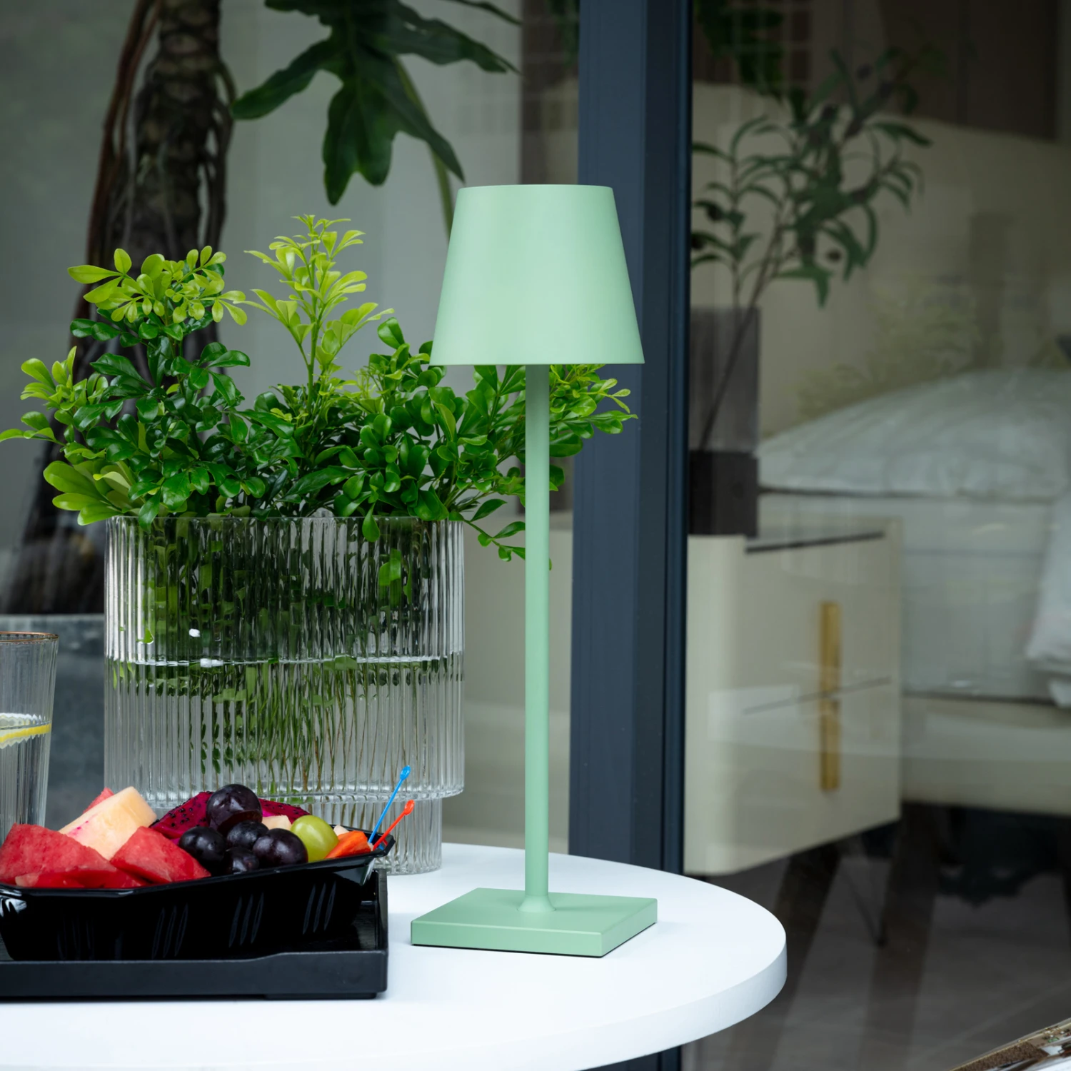 Lindby Janea LED-Akku-Tischleuchte, Salbeigrün 3 Lindby Janea LED-Akku-Tischleuchte, Salbeigrün