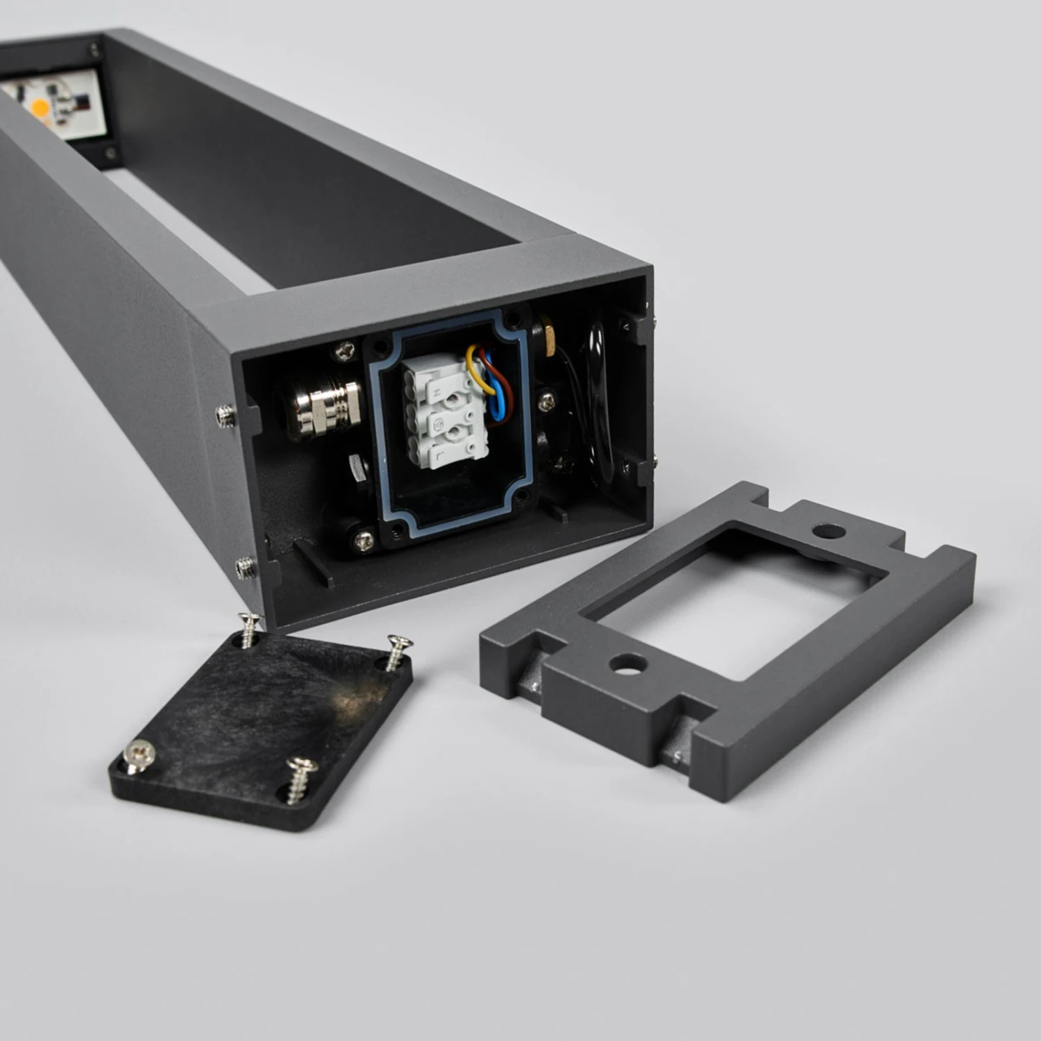 Lucande Grafitgraue LED-Wegelampe Jupp, 60 Cm, 4er-Set 11 Lucande Grafitgraue LED-Wegelampe Jupp, 60 Cm, 4er-Set – Bild 9