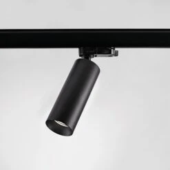 Egger Reed S Schienenspot Dim-to-warm Schwarz 30°