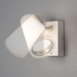 Konstsmide LED-Außenwandstrahler Fano Mit Bewegungsmelder 15 Konstsmide LED-Außenwandstrahler Fano Mit Bewegungsmelder -Heimbeleuchtung 5522637 5