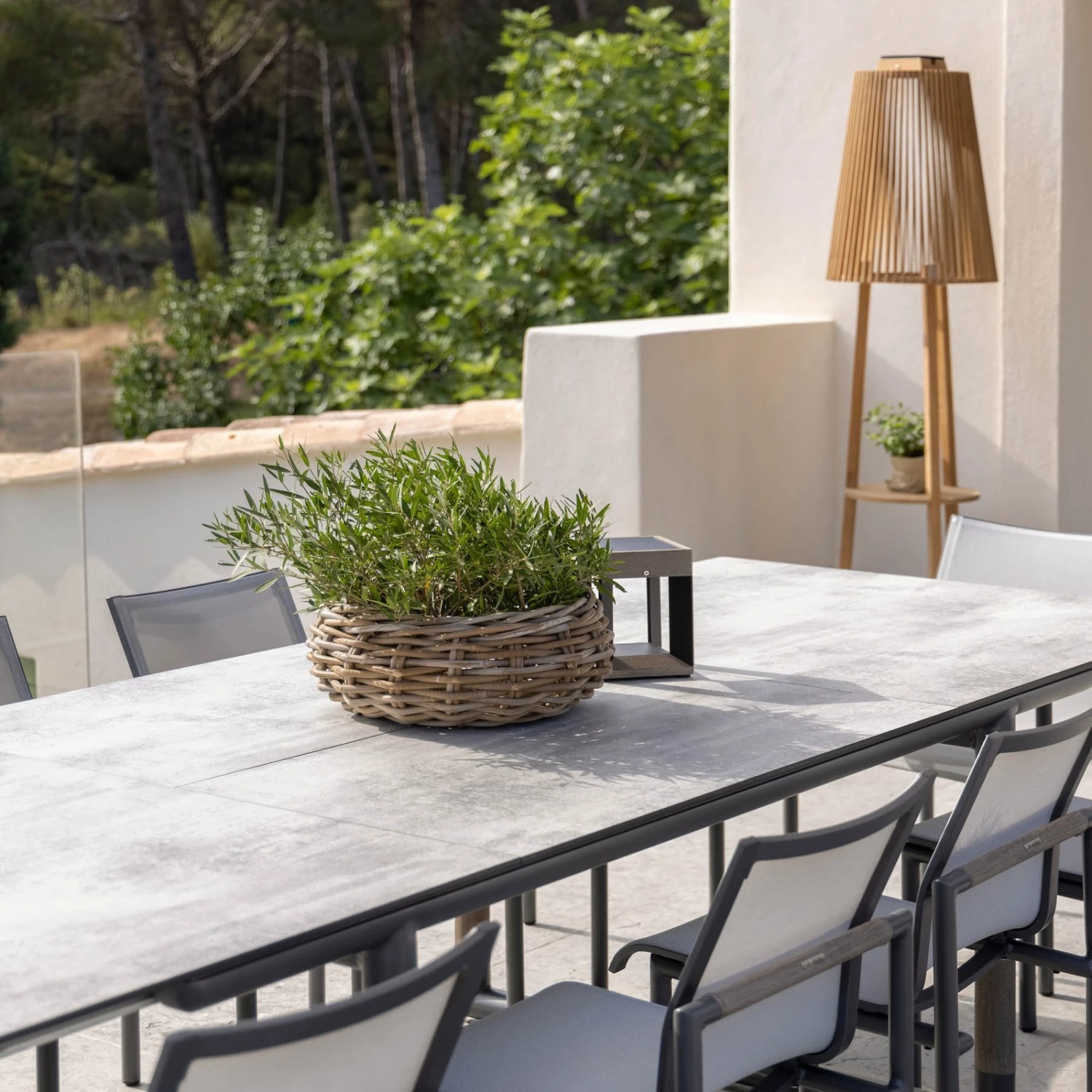 Solar-Stehleuchte Tecka Mit Sensor, Teak 5 Solar-Stehleuchte Tecka Mit Sensor, Teak – Bild 3