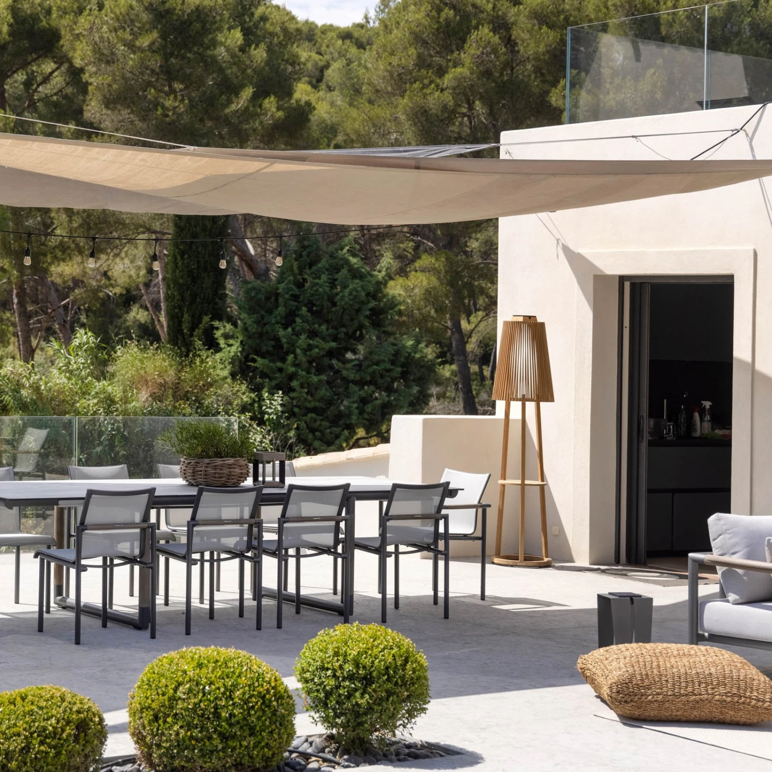 Solar-Stehleuchte Tecka Mit Sensor, Teak 7 Solar-Stehleuchte Tecka Mit Sensor, Teak – Bild 5