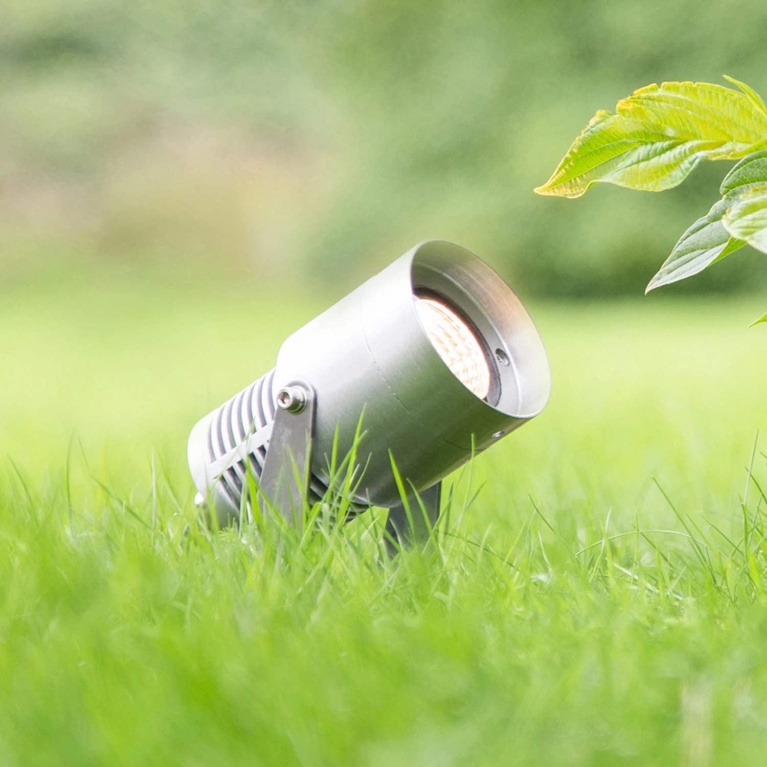 Markslöjd Garden 24 LED-Spotlight, Silber, 3 Watt 4 Markslöjd Garden 24 LED-Spotlight, Silber, 3 Watt – Bild 2