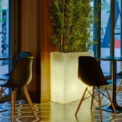 Newgarden Junco Pflanzkübel LED Eckig Solar+Akku -Heimbeleuchtung 7025145 3