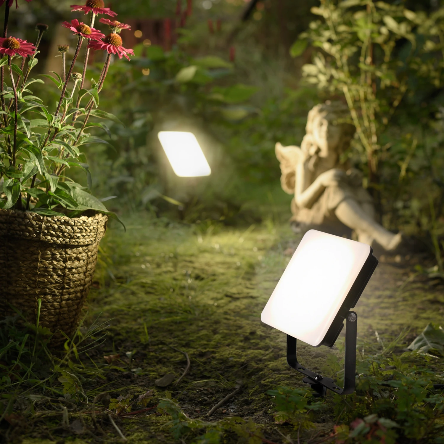 Paul Neuhaus Romy LED-Außenstrahler Erdspieß 50W 4 Paul Neuhaus Romy LED-Außenstrahler Erdspieß 50W – Bild 2