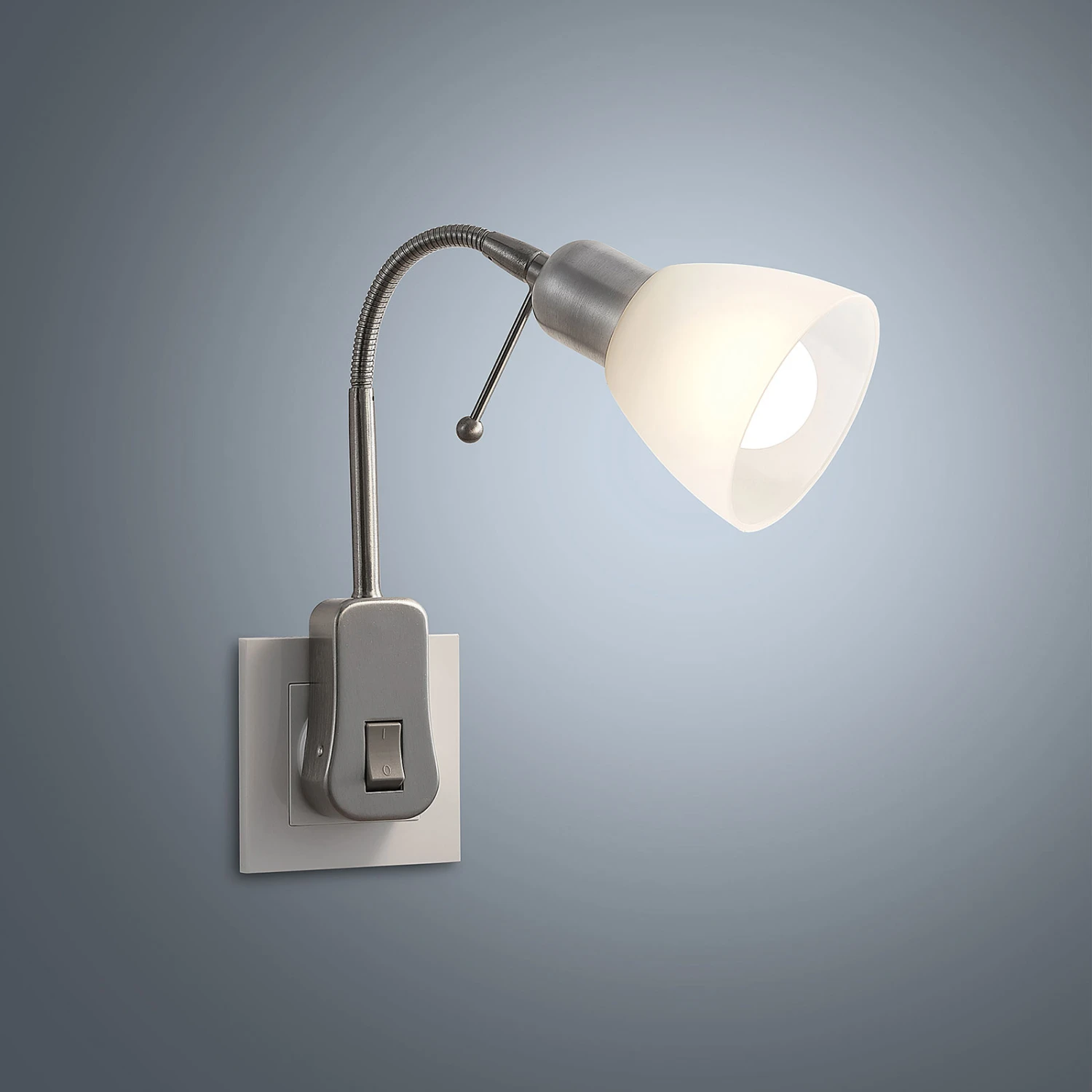Lindby Aika Steckdosenleuchte, Flexarm, Schalter 11 Lindby Aika Steckdosenleuchte, Flexarm, Schalter – Bild 9