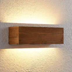 Lindby Benicio Holz-LED-Wandleuchte, Eckig, 37 Cm