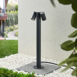 Lucande Saige LED-Sockelleuchte 2-fl., 50 Cm 13 Lucande Saige LED-Sockelleuchte 2-fl., 50 Cm -Heimbeleuchtung 9616240 2