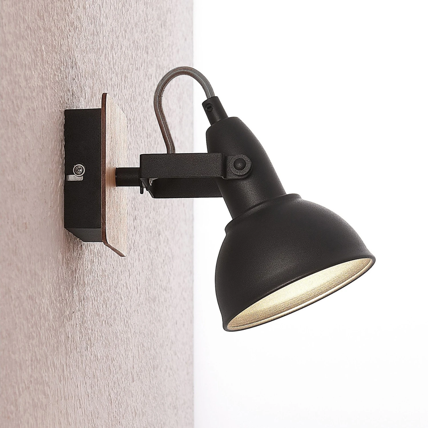 Lindby Aylis Spot, Schwarz, Holz, Einflammig 7 Lindby Aylis Spot, Schwarz, Holz, Einflammig – Bild 5