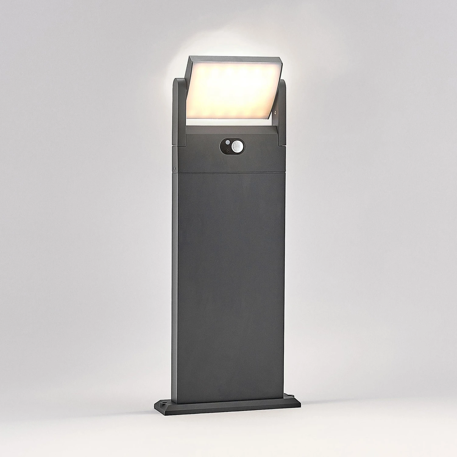 Lindby Novalie LED-Solar-Wegeleuchte 7 Lindby Novalie LED-Solar-Wegeleuchte – Bild 5