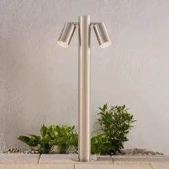 Lindby Myan Wegeleuchte, V4A, Zweiflammig