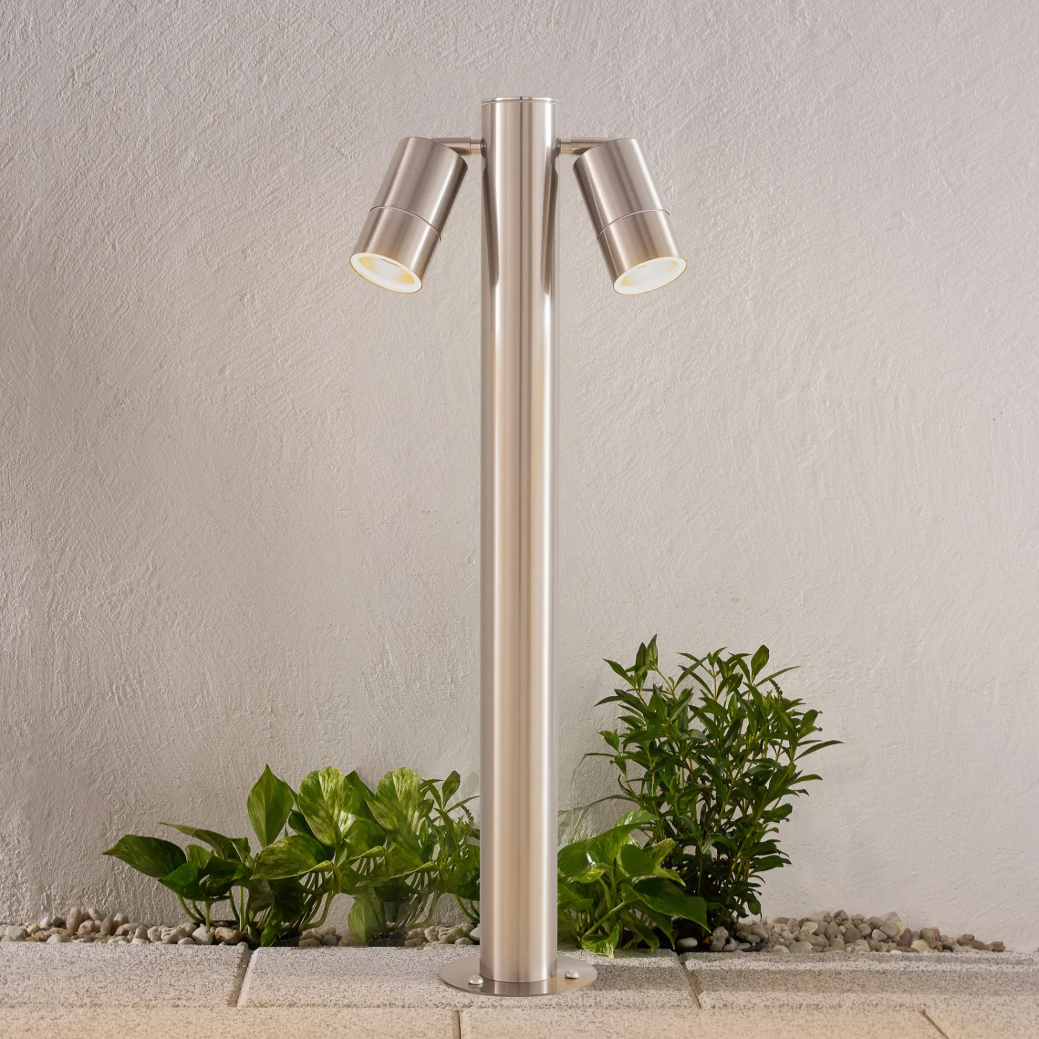 Lindby Myan Wegeleuchte, V4A, Zweiflammig 3 Lindby Myan Wegeleuchte, V4A, Zweiflammig