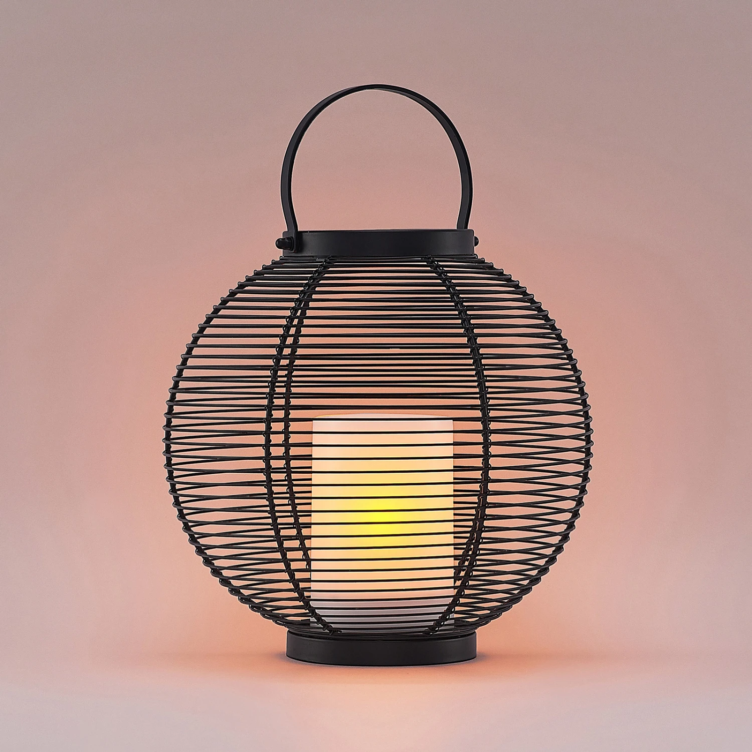 Lindby Mairuna LED-Solar-Laterne, Schwarz, 30,8 Cm 7 Lindby Mairuna LED-Solar-Laterne, Schwarz, 30,8 Cm – Bild 5