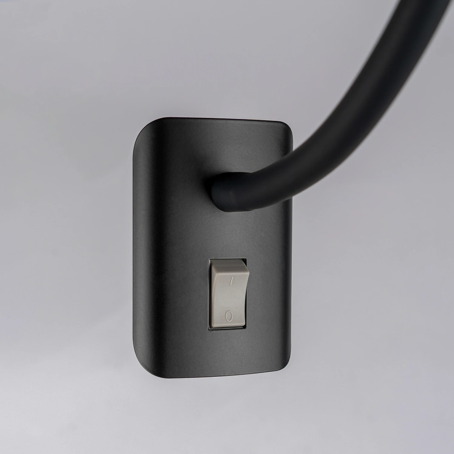 Lindby Toulin LED-Steckerleuchte, Flexarm, Schwarz 7 Lindby Toulin LED-Steckerleuchte, Flexarm, Schwarz – Bild 5