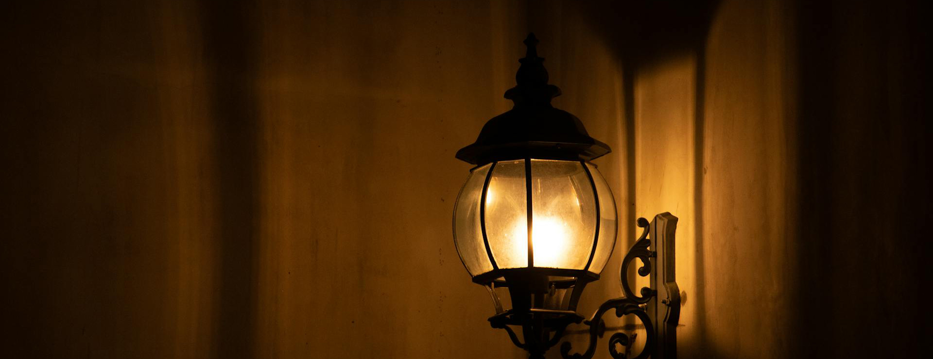 Heimbeleuchtung -Heimbeleuchtung pexels nkpd 2637757